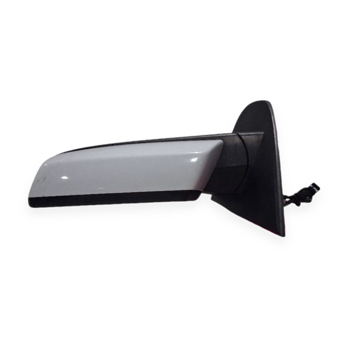 2014–2019 Chevrolet Silverado 1500 Left Driver Side View Door Mirror White LH — used automotive part