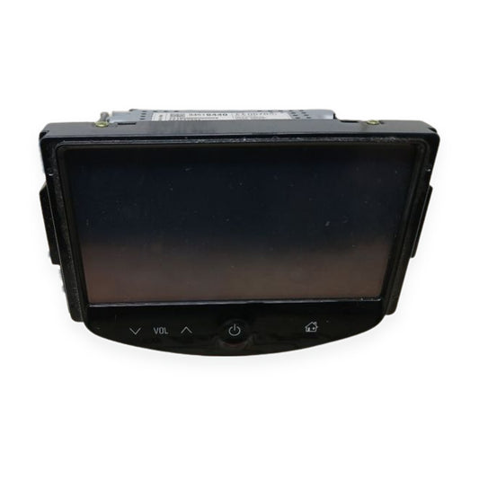2015–2016 Chevrolet Sonic Radio Receiver Display Screen ID 94518440 OEM — used automotive part