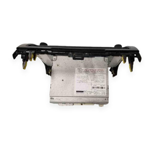 2013–2014 Toyota Camry Radio Receiver Player ID 57076 On Display Face OEM 13 14 — used automotive part