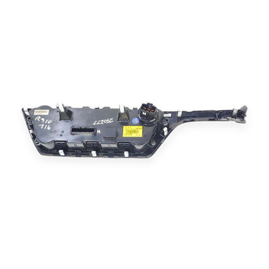 2015 Kia Sedona Manual A/C Heater Climate Temperature Control Dash Mounted OEM — used automotive part