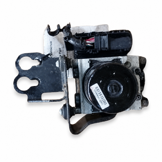 Used 2014–2017 Jeep Compass ABS pump module P68212478AB