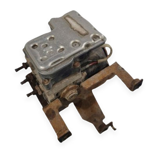 2003–2004 Chevrolet Silverado 1500 ABS Anti Lock Brake Actuator Pump — used automotive part
