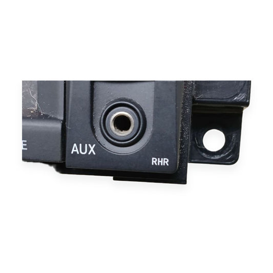 2013–2014 Dodge Challenger AM-FM-CD-DVD-H<wbr/>DD Navigation Radio UConnect RHR OEM — used automotive part