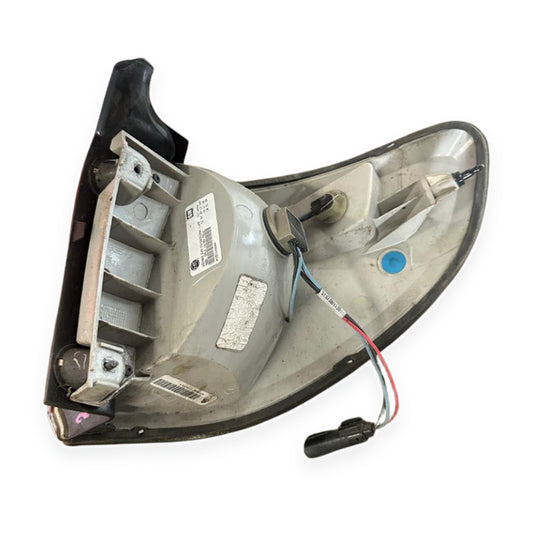 2007–2010 Saturn Outlook Right Passenger Tail Light Assembly Quarter Panel Mntd — used automotive part