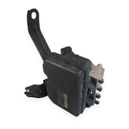 2009–2010 Toyota Corolla Abs Anti-Lock Brake Pump Module North America Built — used automotive part
