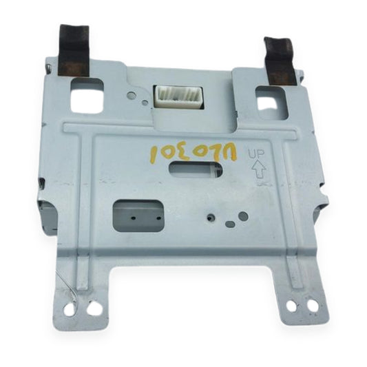 2008–2013 Infiniti G37 Info Radio Audio Media Display Screen OEM — used automotive part