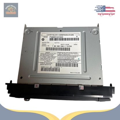 2012–2016 Chrysler Town & Country Radio AM FM CD Player Receiver Nav Sat ID RHB — view 3