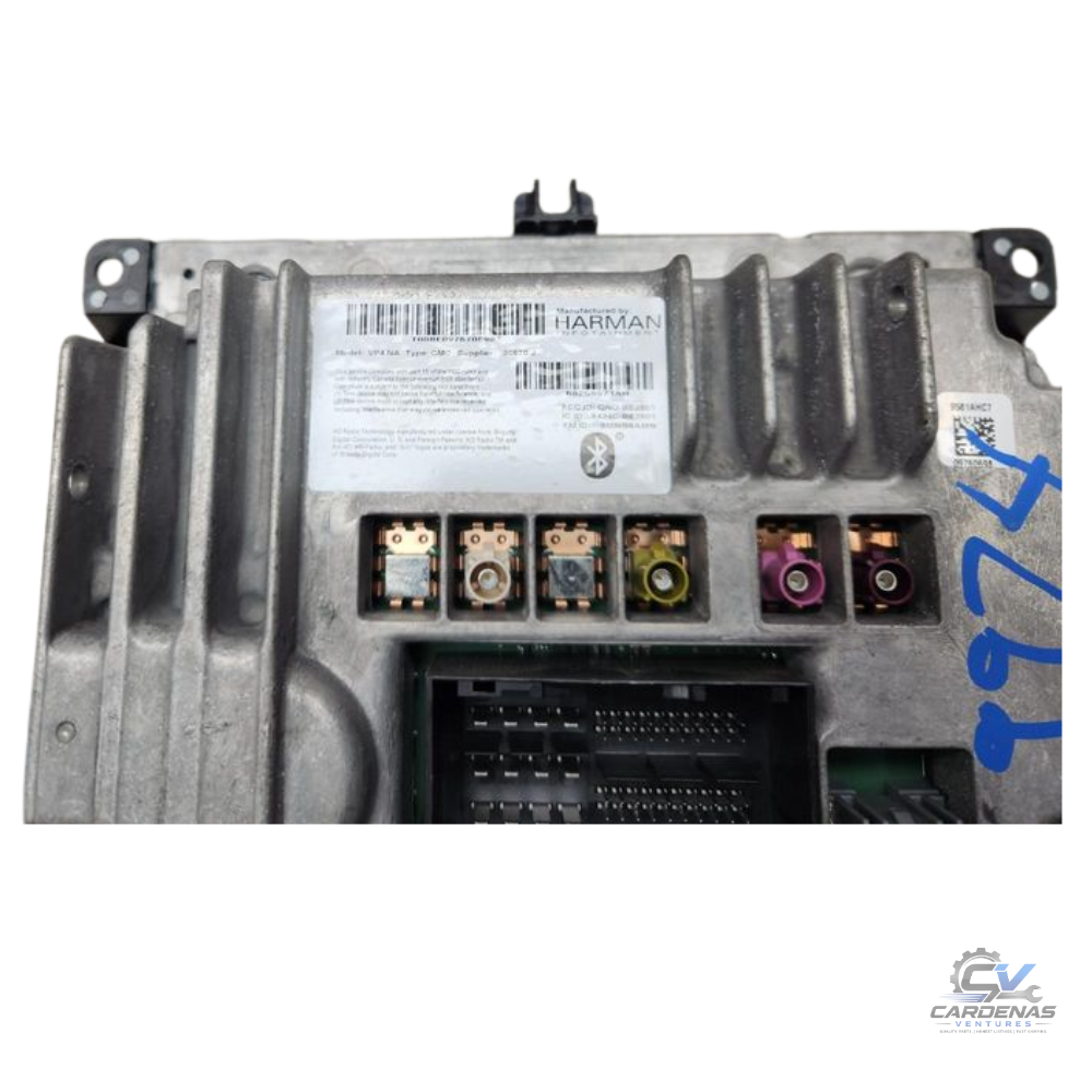 2016 Jeep Grand Cherokee Radio 8.4 Display and Receiver with Navigation OEM — view 4