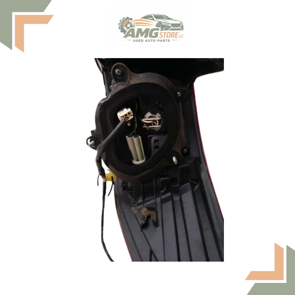 2015–2019 Subaru Legacy Sedan Left Driver Tail Light Lamp Quarter Mounted — view 3