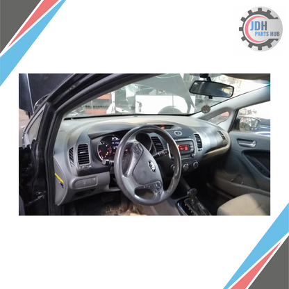 2017–2018 Kia Forte Radio AM/FM Head Unit OEM — view 4