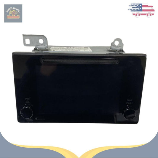 2015 Toyota Sienna AM-FM-CD Radio Receiver P10982 — view 1