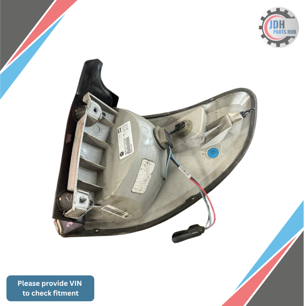 2007–2010 Saturn Outlook Right Passenger Tail Light Assembly Quarter Panel Mntd — view 2