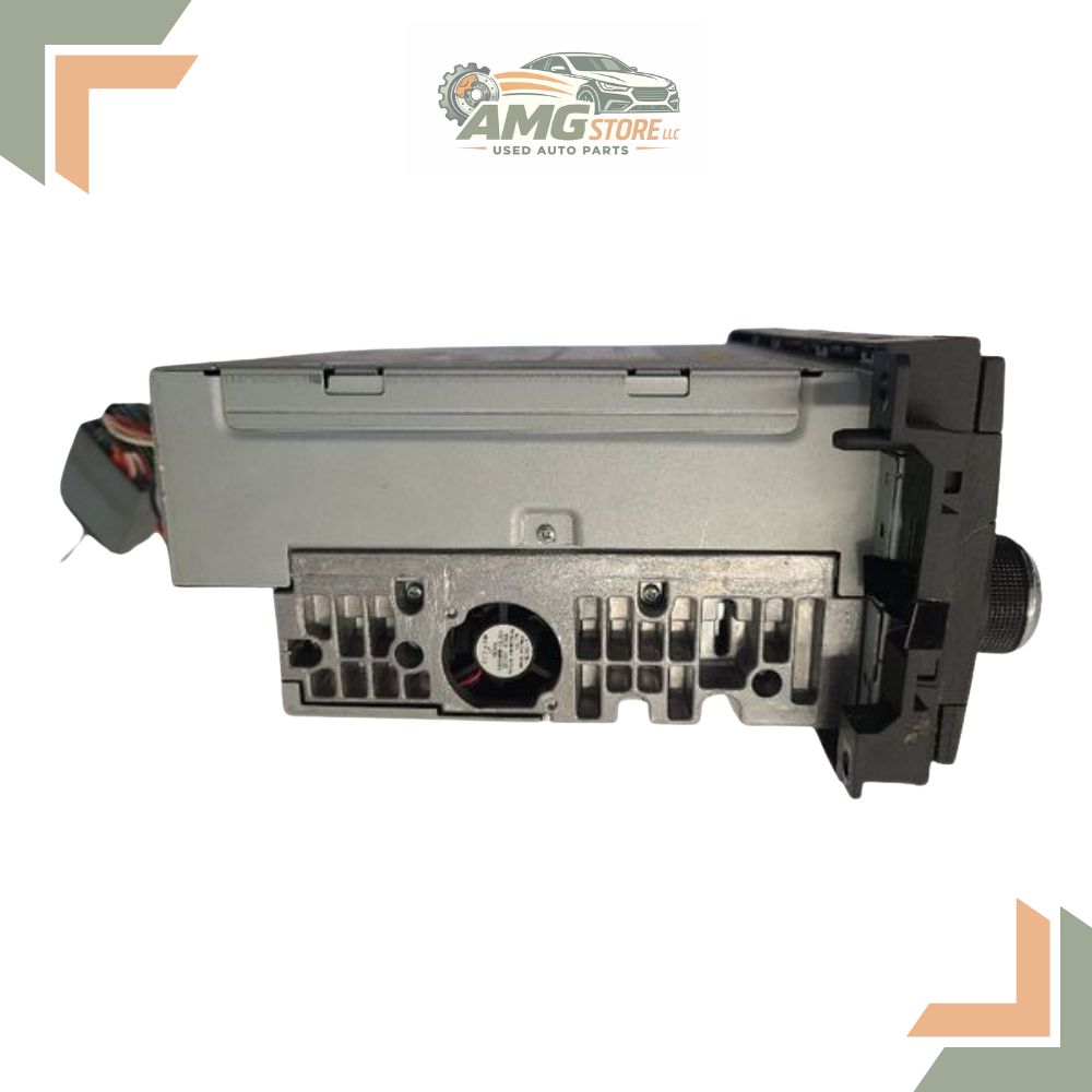 2008–2009 Jeep Wrangler AM FM 6 CD MP3 Radio Receiver REQ Satellite — view 3
