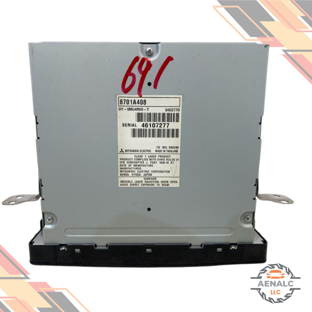 2014–2015 Mitsubishi Outlander AM FM Radio Receiver 6.1" Screen OEM — view 3