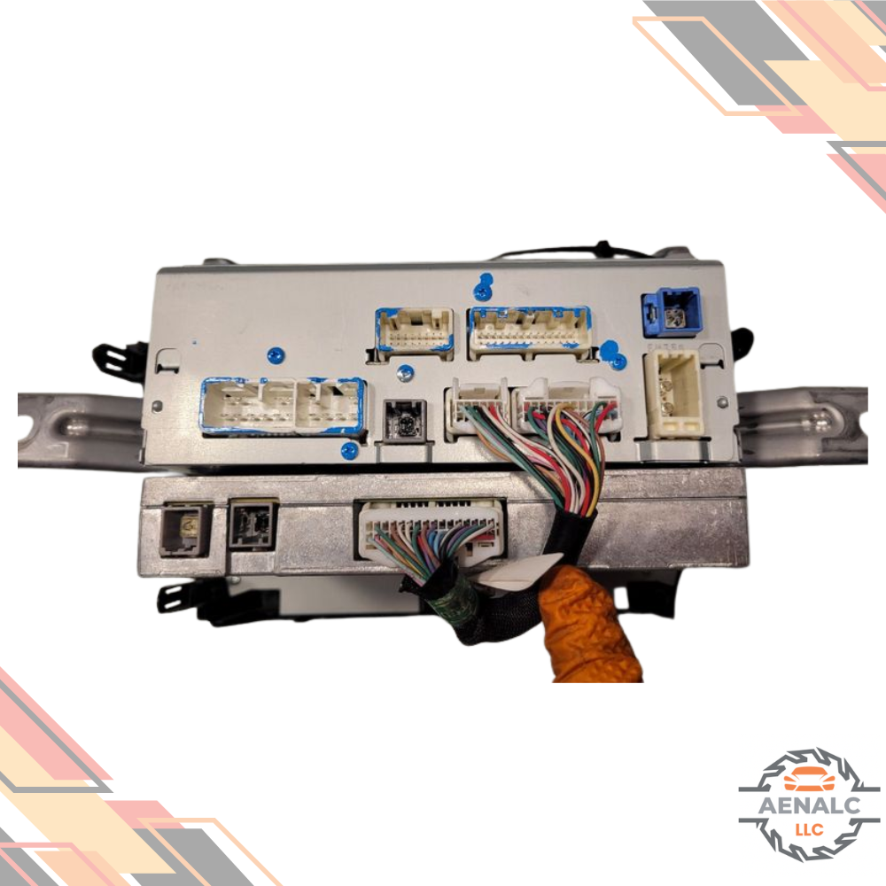 2012–2014 Toyota Prius Touch Screen Stereo AM FM XM HD Radio CD Player OEM — view 3