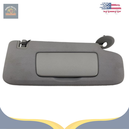 2020–2023 Chevrolet Equinox RH Passenger Sunvisor Sun Visor with Mirror & Light OEM — view 3
