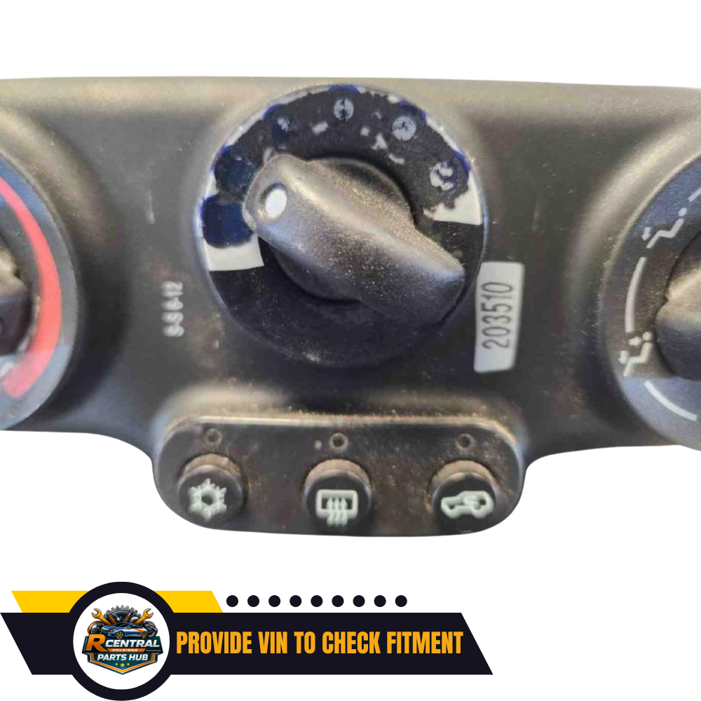2005 Chevrolet Equinox A/C AC Temperature Heater Climate Controls — view 2