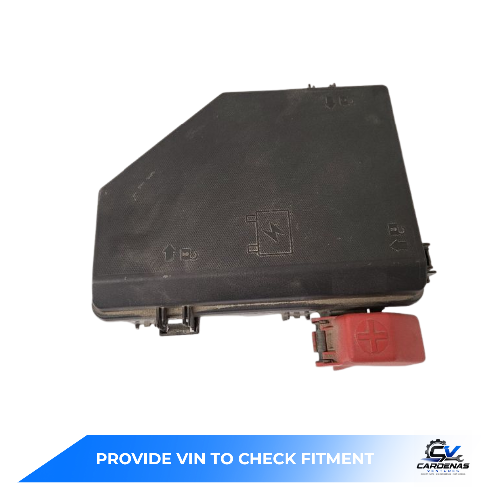 2015–2017 Chevrolet Traverse Engine Compartment Fuse Box OEM — view 1