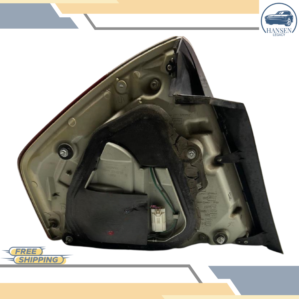 2006–2007 INFINITI M35 M45 Tail Light Right Quarter 26550EH125, 26550EH11A - RH — view 3
