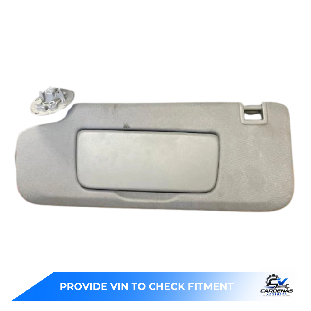 2018–2019 Chevrolet Equinox LH Driver Sunvisor Sun Visor with Mirror & Light OEM — view 1