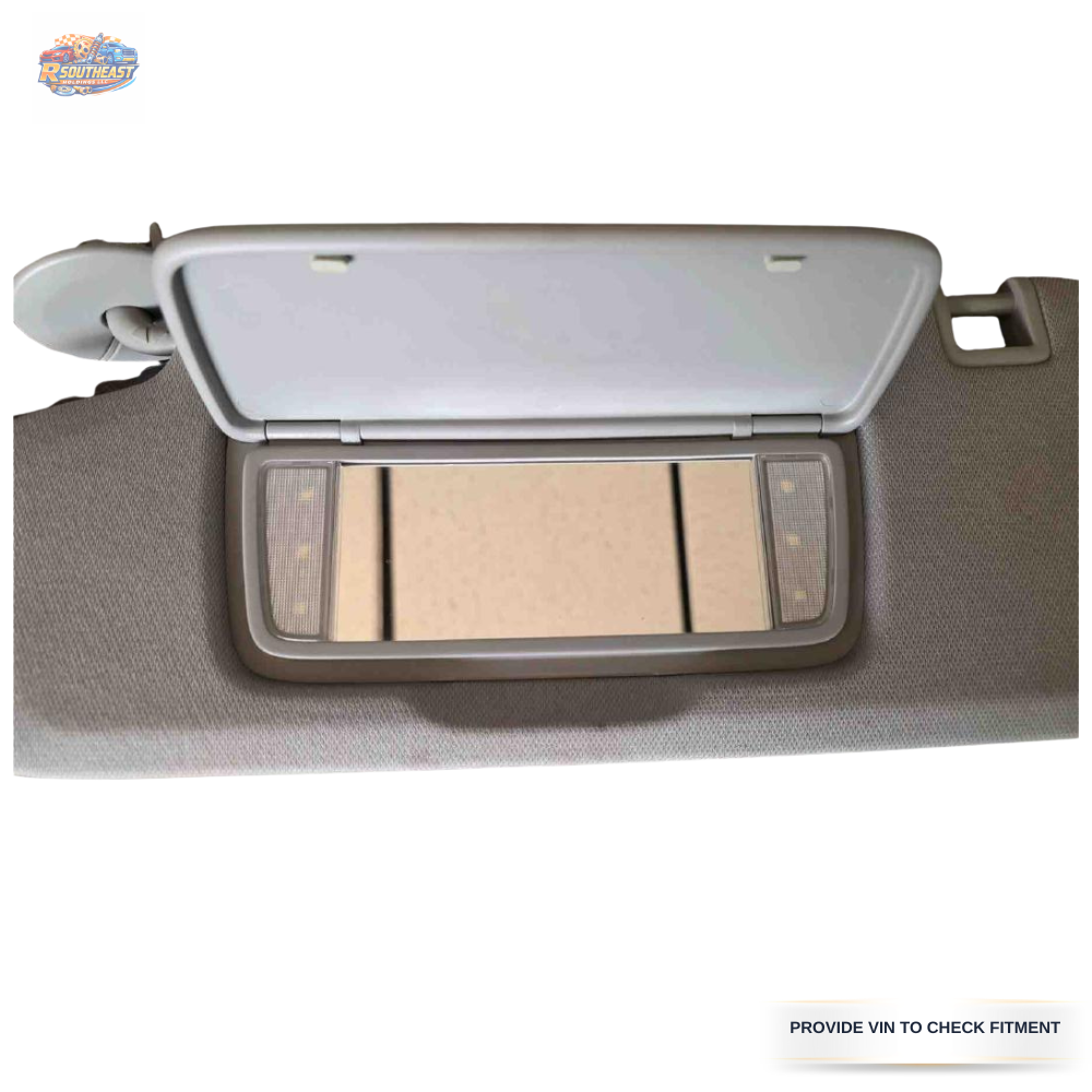 2018–2019 Chevrolet Equinox LH Driver Sunvisor Sun Visor with Mirror & Light OEM — view 1