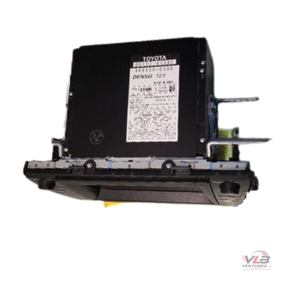 2010–2011 Toyota Prius Dash Display Screen Navigation E7022 — view 2
