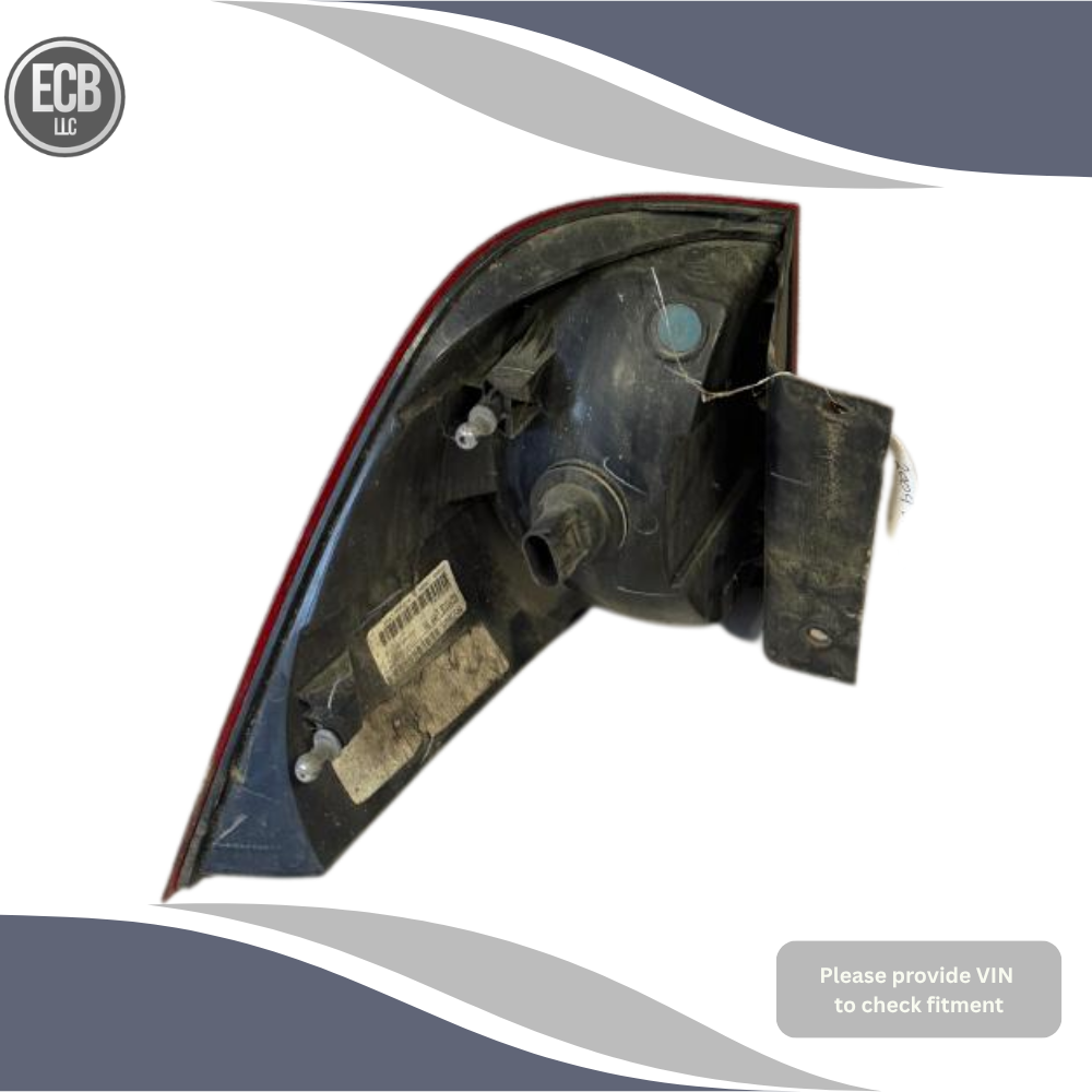 2009–2014 Volkswagen Routan Tail Light Passenger Right Side OEM — view 2