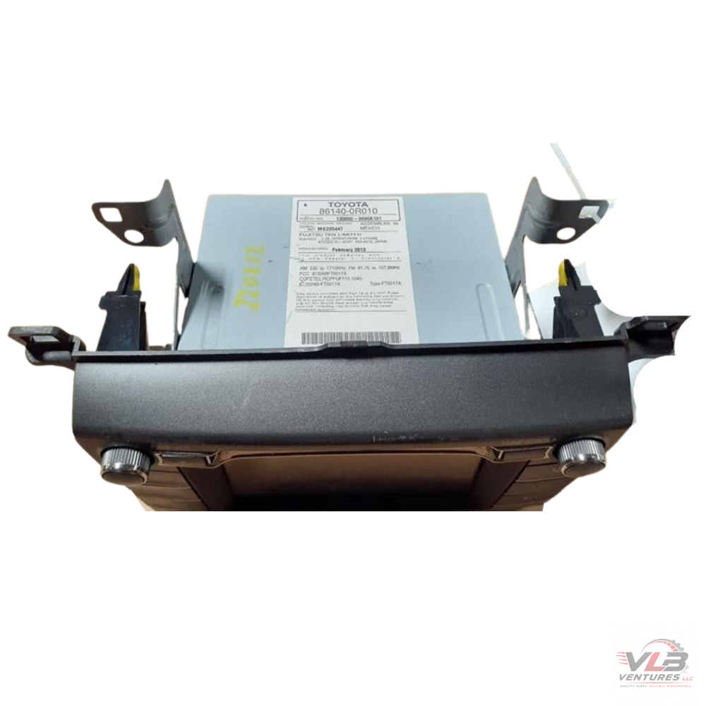 2013–2014 Toyota RAV4 Radio Display & Receiver Screen CD 100071 OEM — view 3
