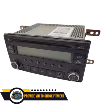 2015–2018 Nissan Versa Radio Receiver AM FM CD without Navigation OEM — view 1