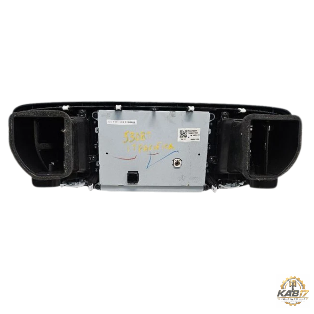 2017 Chrysler Pacifica Dash 8.40" Information Display Screen ID 68239902 Option JB2 — view 2