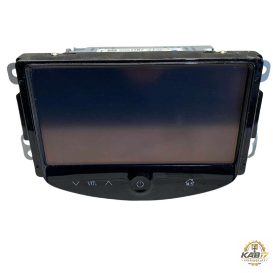 2015–2016 CHEVROLET TRAX Radio Receiver Control Panel Satellite UF7 OEM — view 1