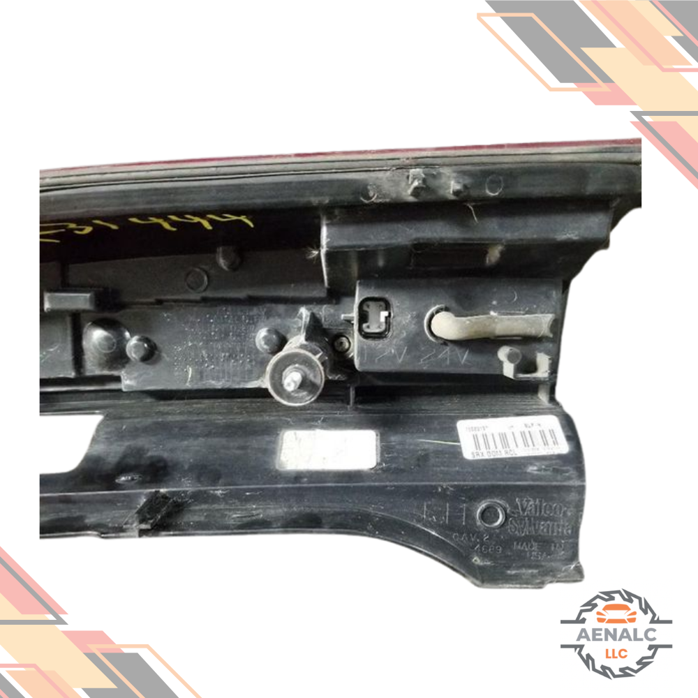 2000–2005 Chevrolet Cavalier Speedometer Tachometer Gauge Instrument Cluster OEM — view 3