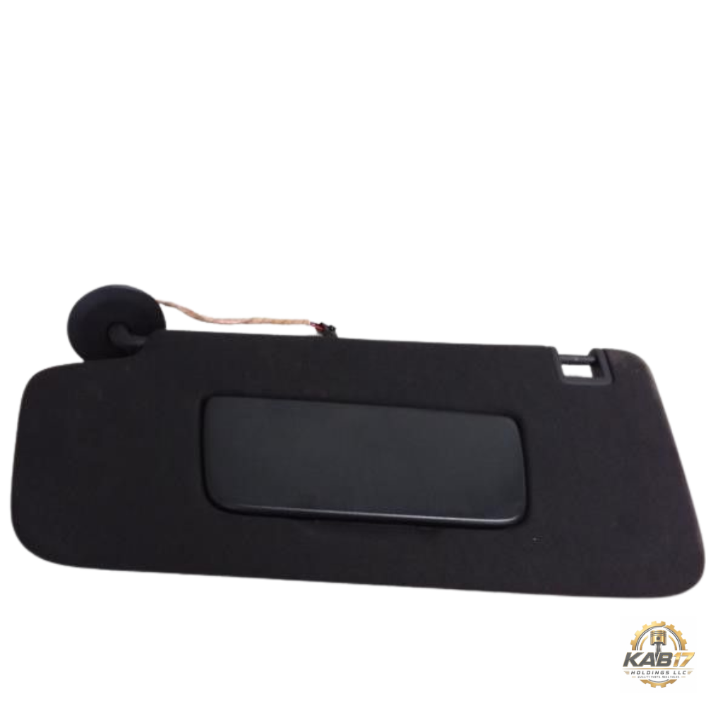 2019–2024 Cadillac XT4 LH Driver Sunvisor Sun Visor with Mirror & Light OEM — view 1