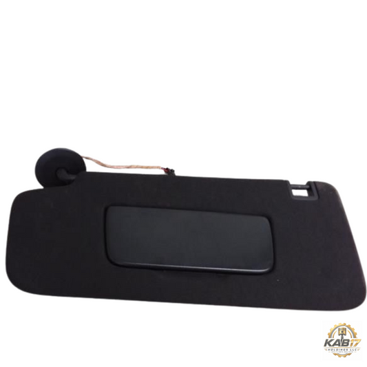 2019–2024 Cadillac XT4 LH Driver Sunvisor Sun Visor with Mirror & Light OEM — view 1
