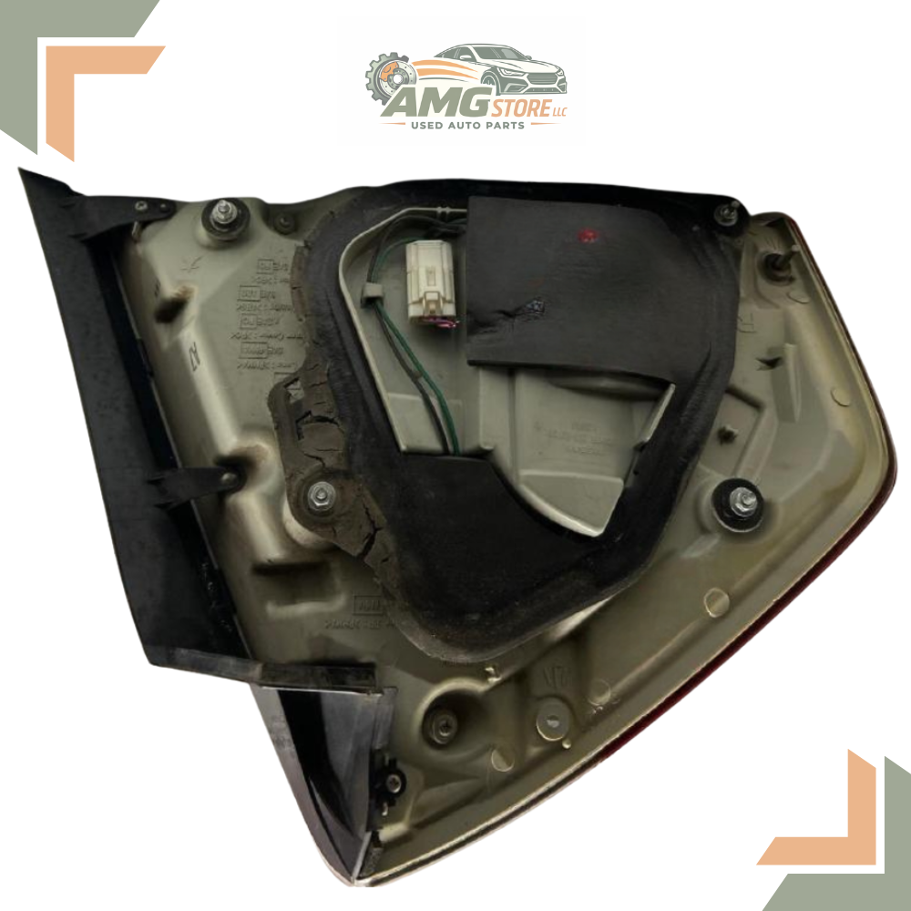 2006–2007 INFINITI M35 M45 Tail Light Right Quarter 26550EH125, 26550EH11A — view 3