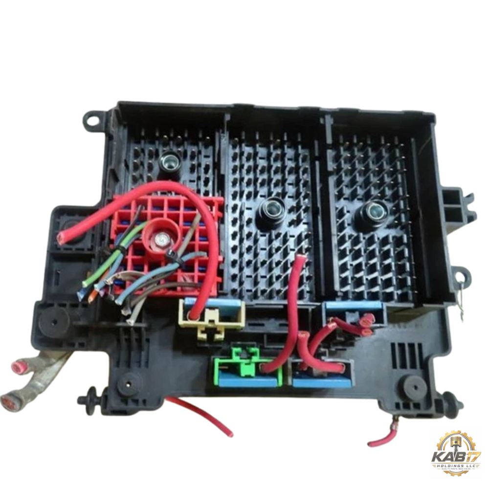 2006–2007 Chevrolet Silverado 1500 2500 Pickup Engine Fuse Box OEM — view 2