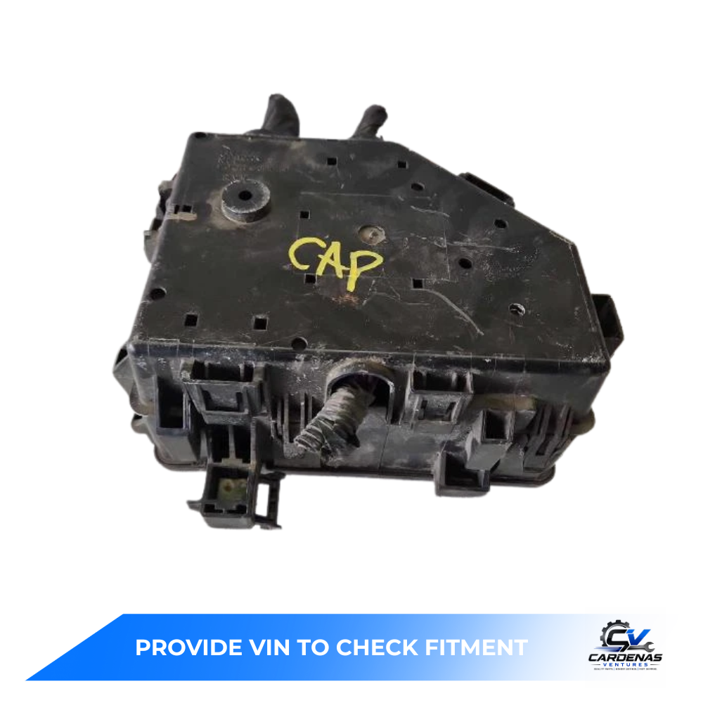 2015–2017 Chevrolet Traverse Engine Compartment Fuse Box OEM — view 1
