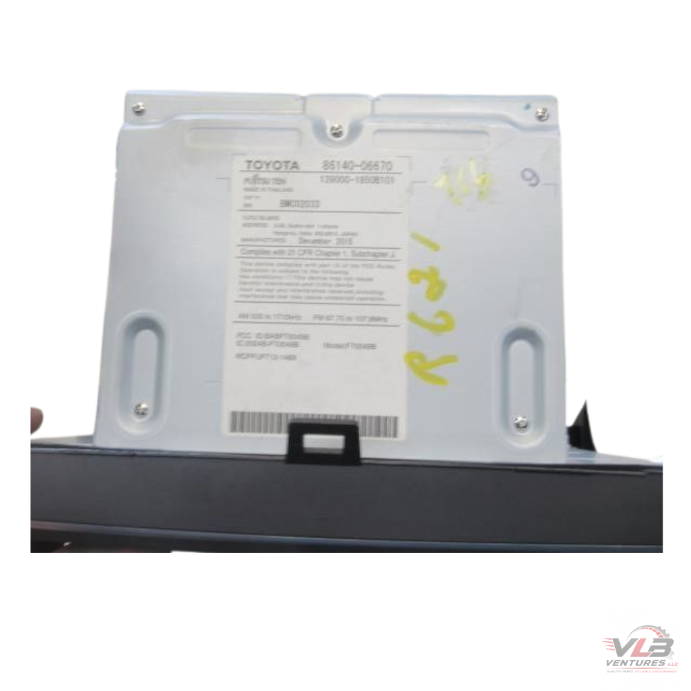 2015–2017 Toyota Camry Radio Touch Screen Display & Receiver P11224 15 16 17 OEM — view 3