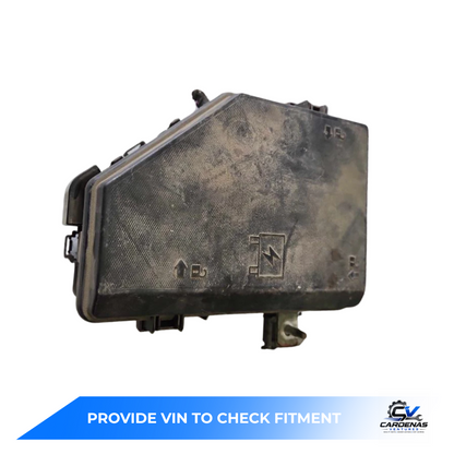 2015–2017 Chevrolet Traverse Engine Compartment Fuse Box OEM — view 2