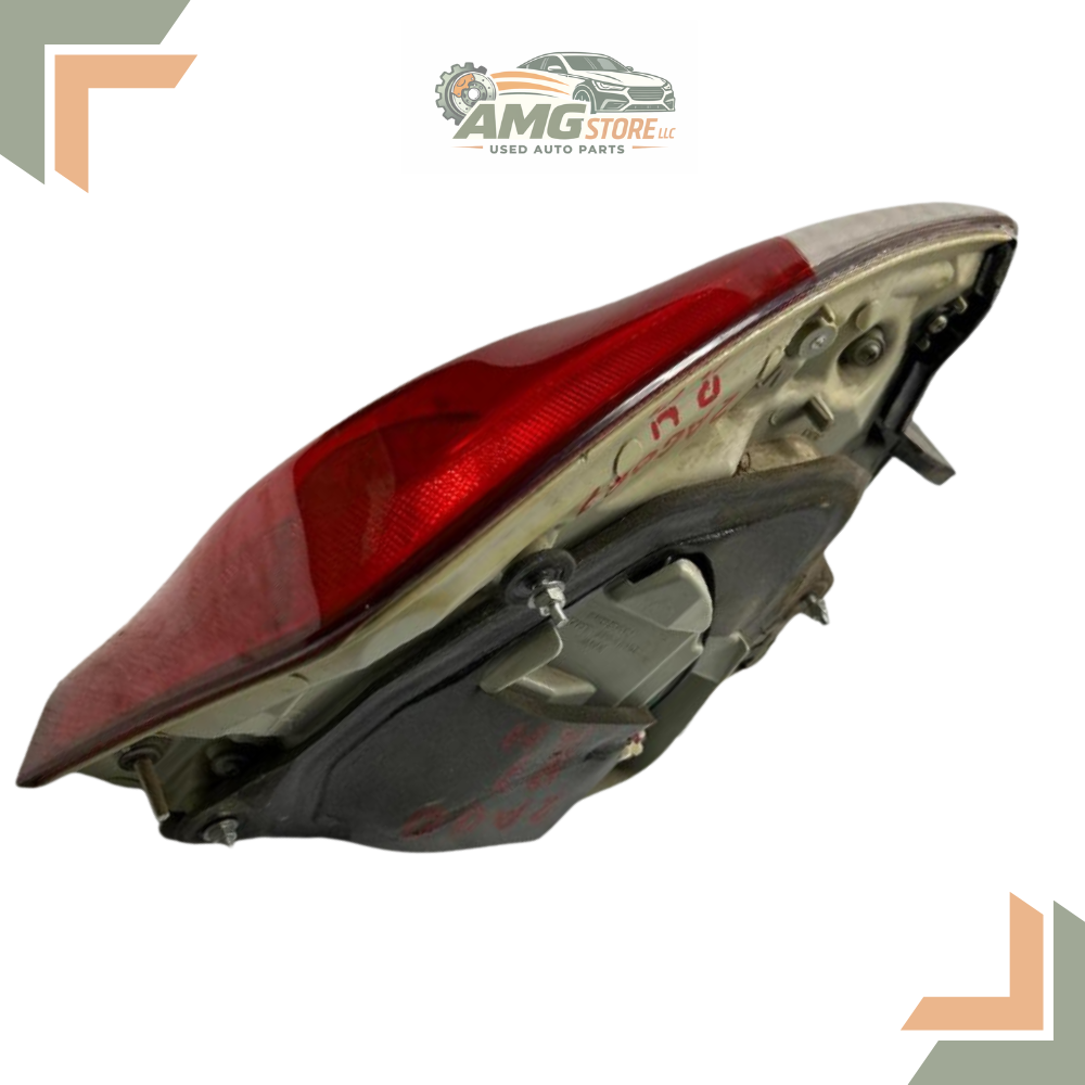 2006–2007 INFINITI M35 M45 Tail Light Right Quarter 26550EH125, 26550EH11A — view 4