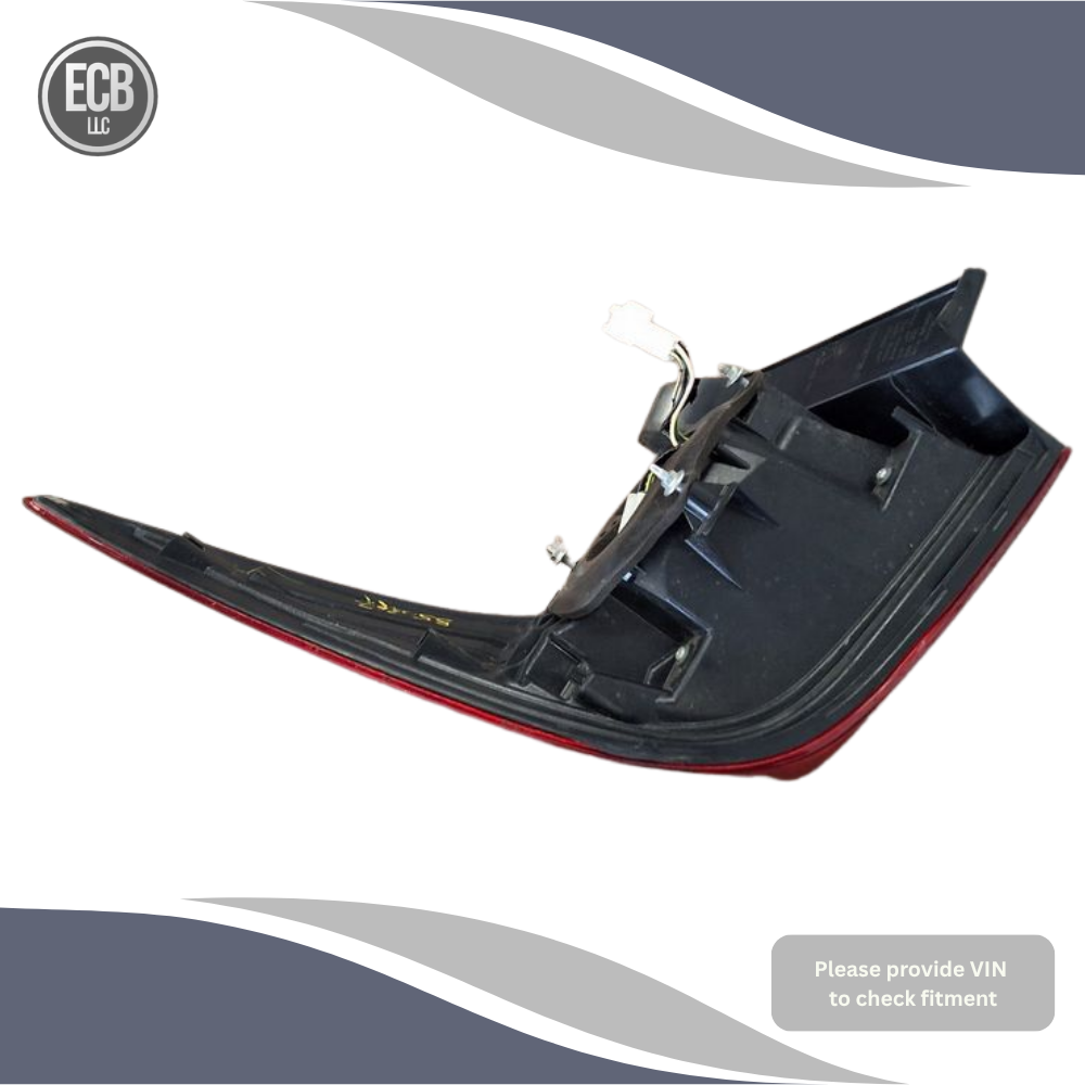 2015–2019 Subaru Legacy Sedan RH Passenger Tail Light Quarter Panel Mounted OEM — view 4