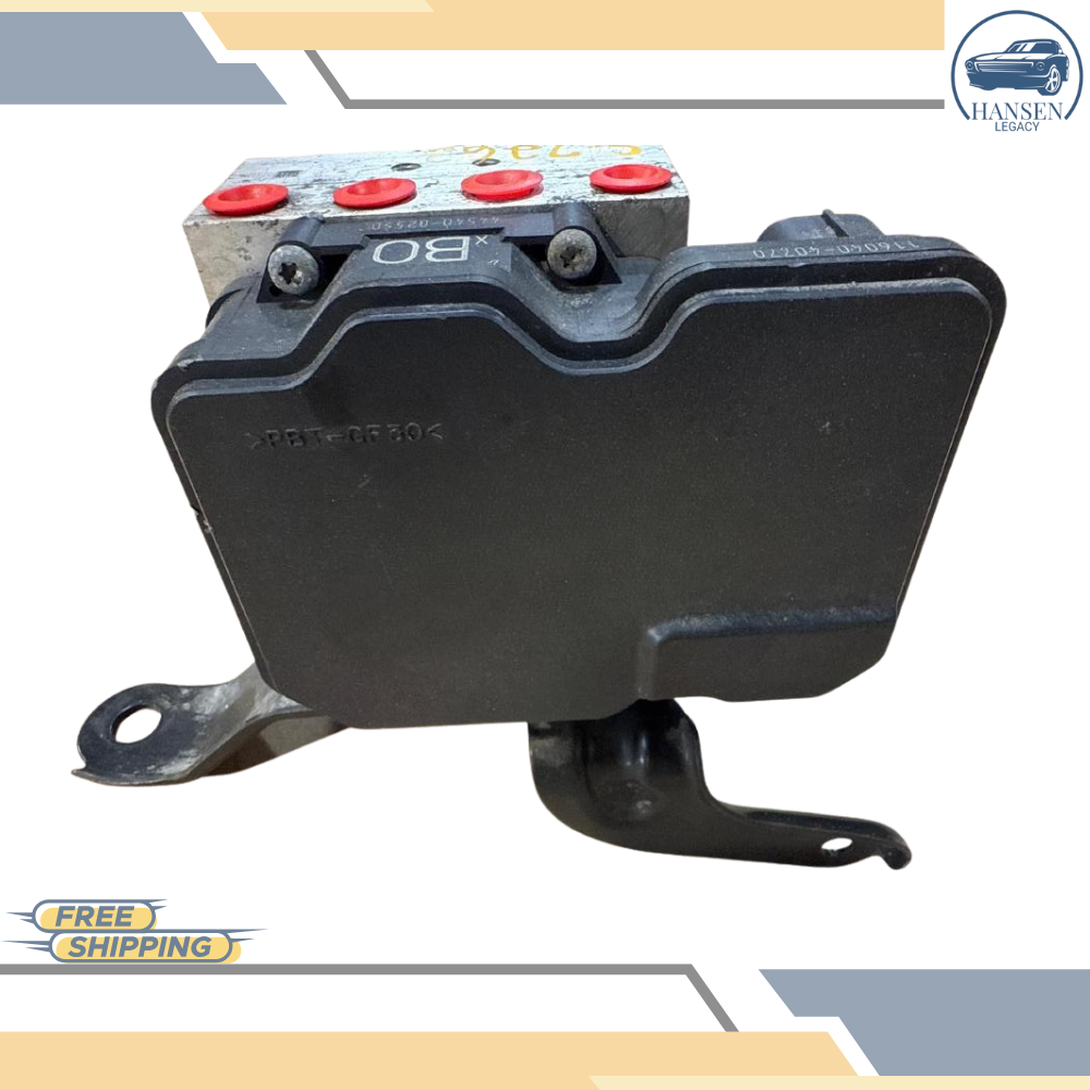 2017 Toyota Corolla ABS Anti Lock Brake Pump Assembly OEM without Sport Suspension — view 1