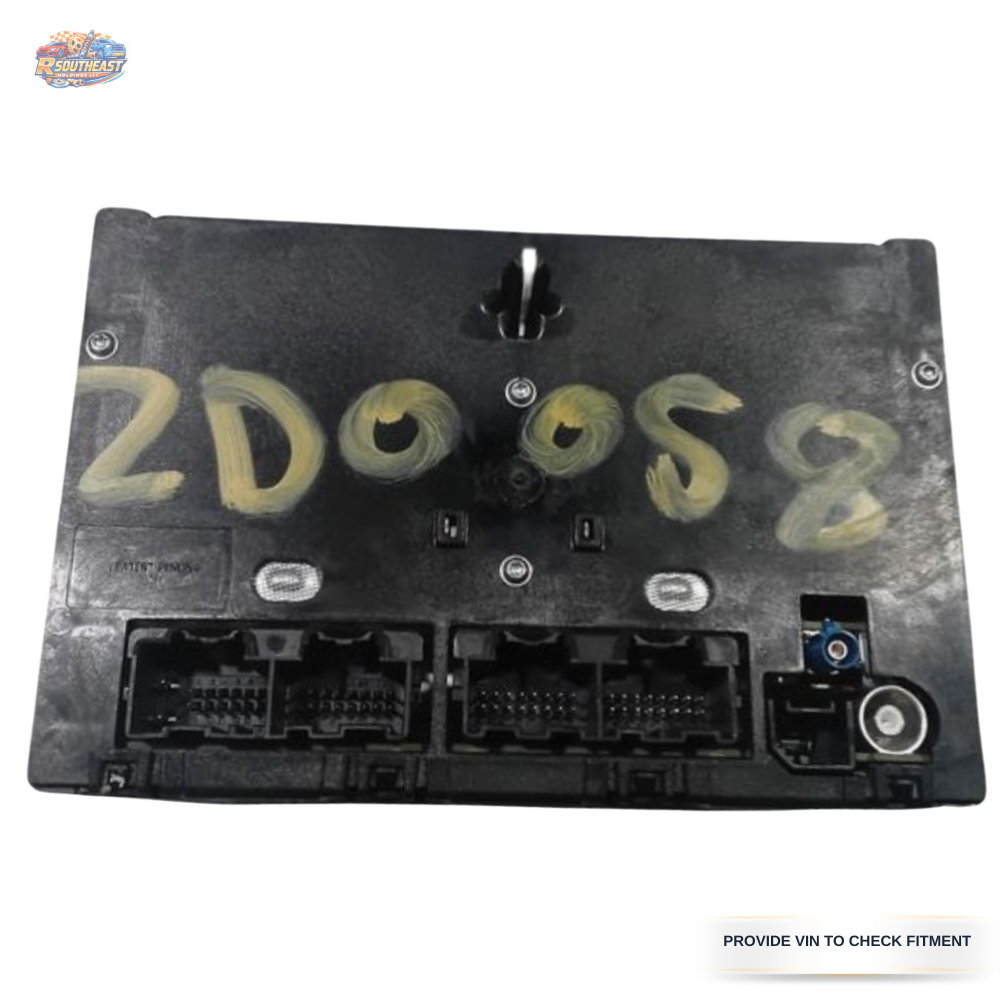 2016–2017 Chevrolet Traverse Radio Receiver Navigation With Display Screen OEM — view 3
