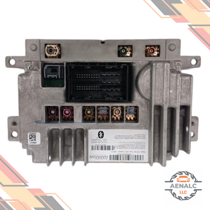 2017–2018 Chrysler Pacifica AM FM with Nav 8.4" Uconnect Radio Receiver with Sat — view 1