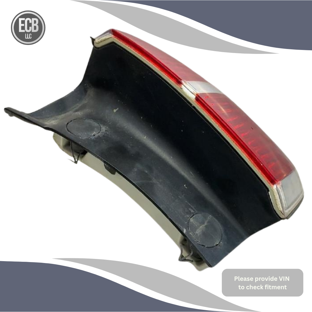 2007–2010 Saturn Outlook Passenger Right Tail Light Quarter Mount OEM — view 3