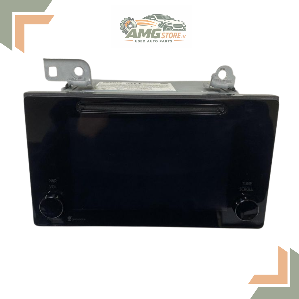 2015 Toyota Sienna AM-FM-CD Radio Receiver P10982 — view 1