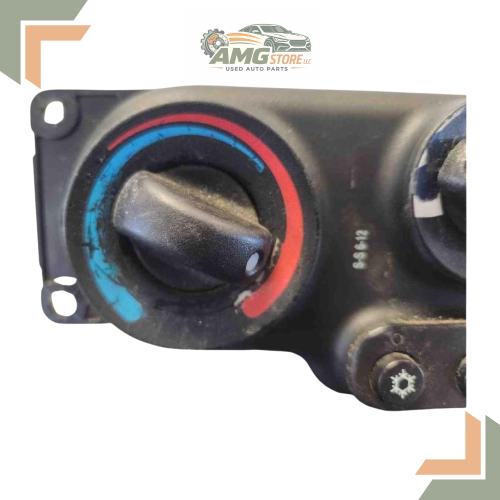 2005 Chevrolet Equinox A/C AC Temperature Heater Climate Controls 05 OEM — view 3