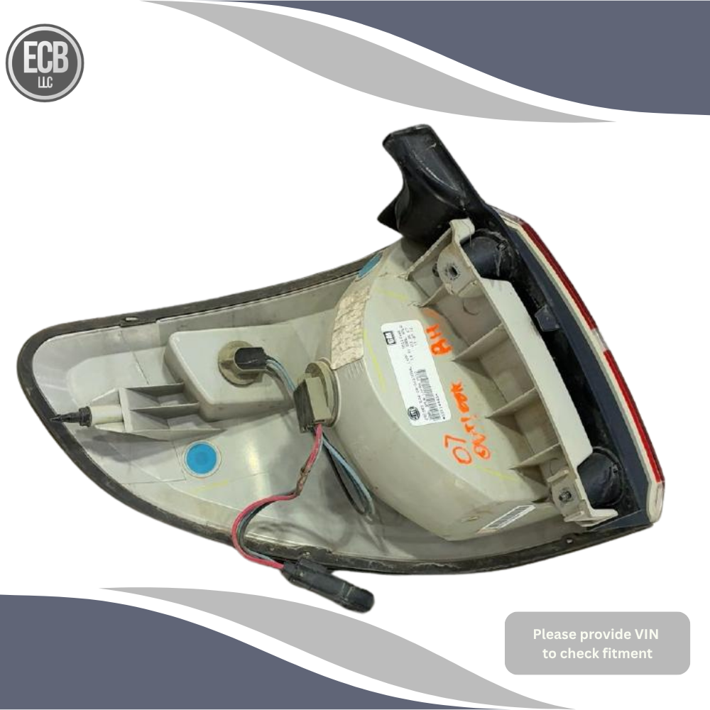 2007–2010 Saturn Outlook Passenger Right Tail Light Quarter Mount OEM — view 4