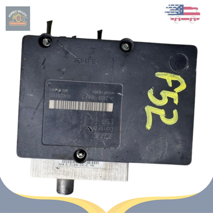 2006–2010 INFINITI QX56 4X4 Anti Lock Brake ABS Pump Module OEM — view 5
