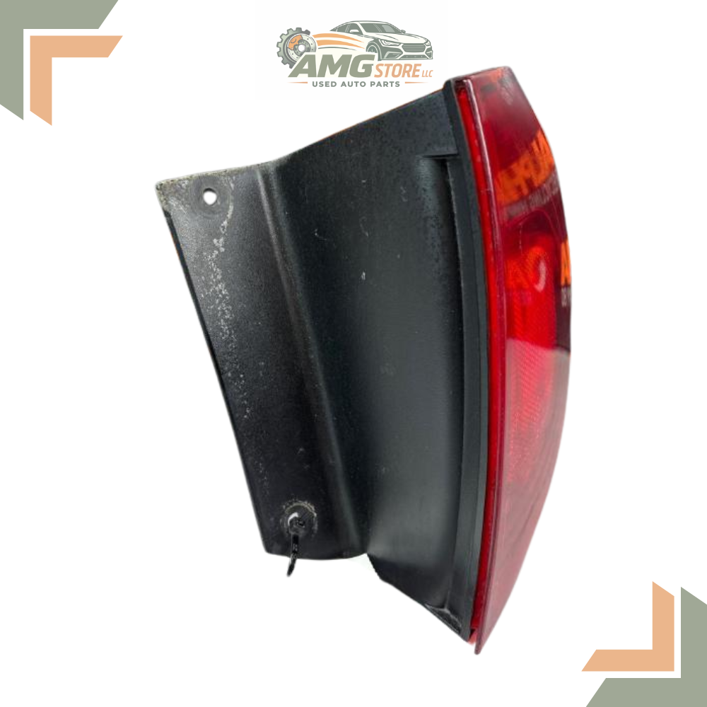 2009–2014 Volkswagen Routan Tail Light Passenger Right Side OEM — view 2